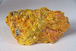 Orpiments, un pigment jaune.